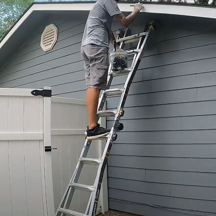 Enhance your Encino property’s exterior with our expert painting services, combining beauty and weather-resistant protection for lasting results.