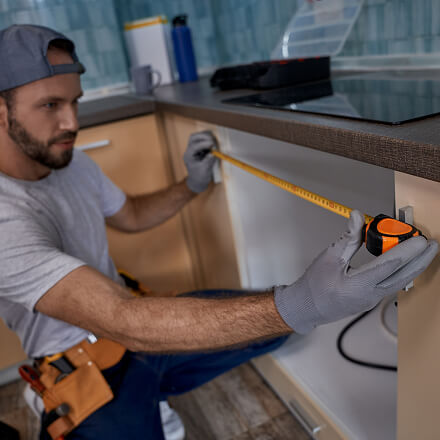 Cabinets Painting in Tarzana